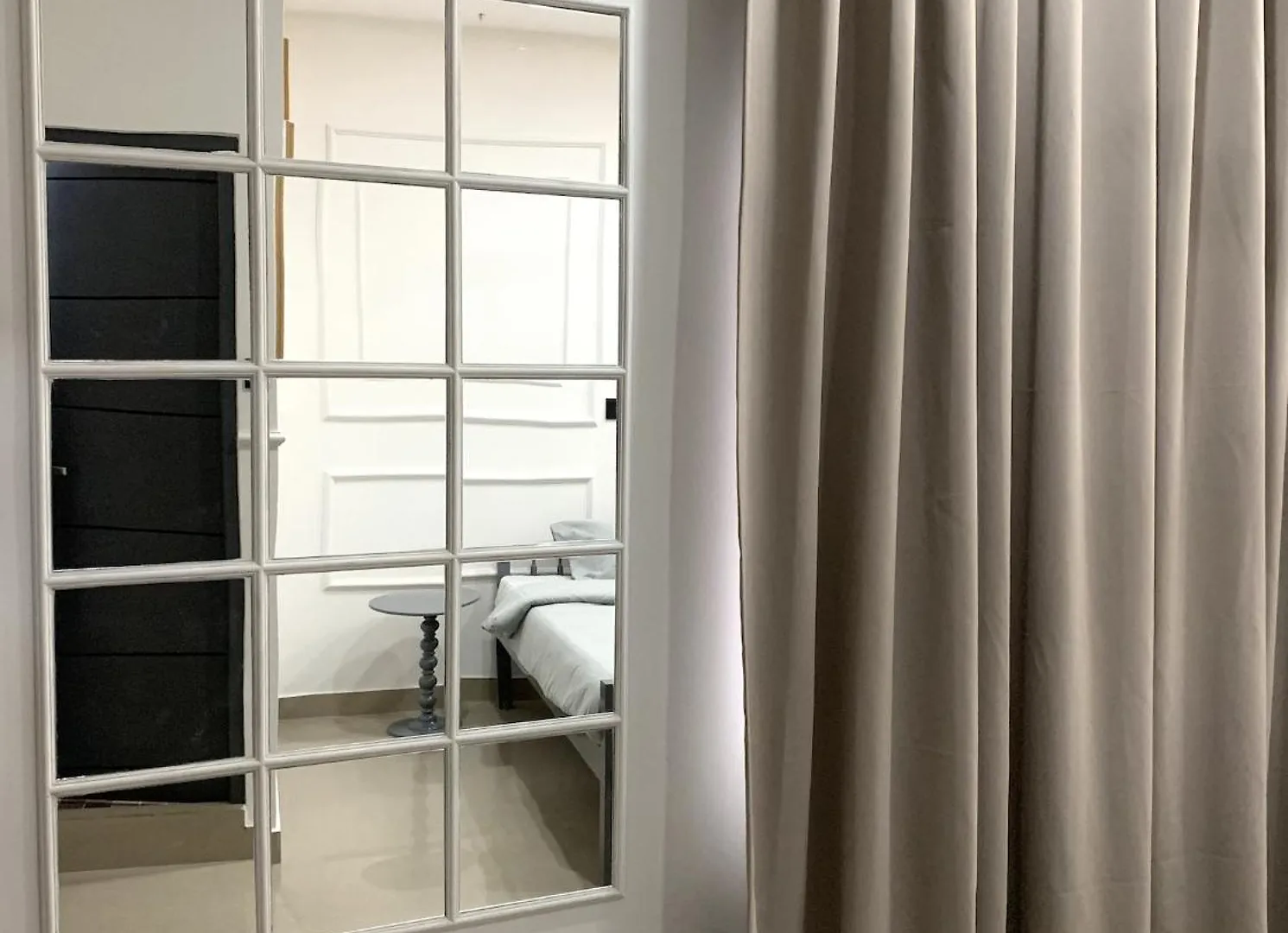 Guest house Boutique Room- Honda City-House Kochi